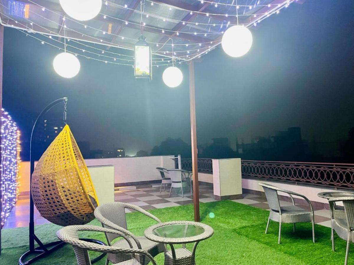 Bluo Studio4 Golf Course Road - Gym, Balcony, Lift Gurgaon Exterior photo