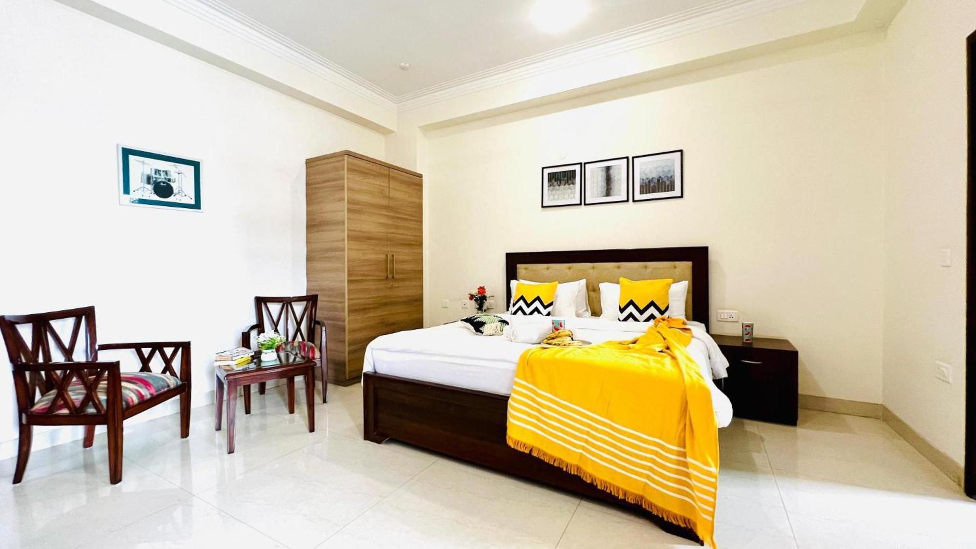 Bluo Studio4 Golf Course Road - Gym, Balcony, Lift Gurgaon Exterior photo