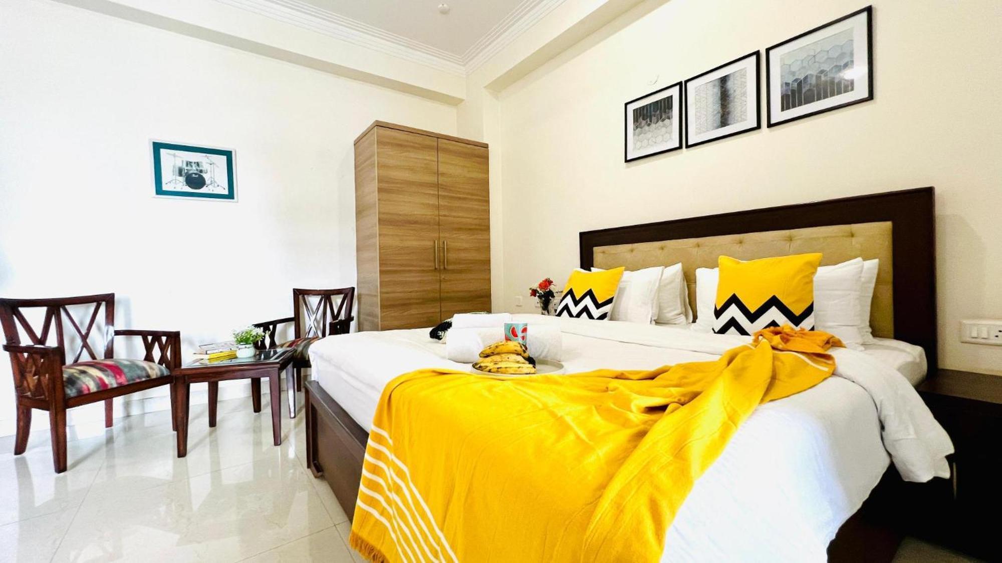 Bluo Studio4 Golf Course Road - Gym, Balcony, Lift Gurgaon Exterior photo